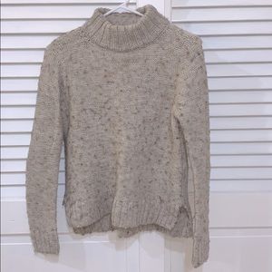 Hollister turtleneck sweater